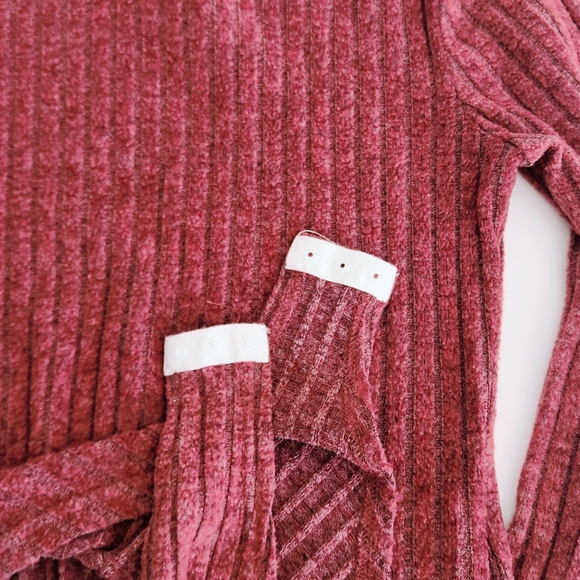 SHEIN Ribbed Red Bodysuit - Picture 4 of 5